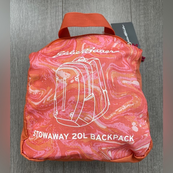 ✨SOLD✨ BNWT Foldable Backpack - 20l - Picture 2 of 7